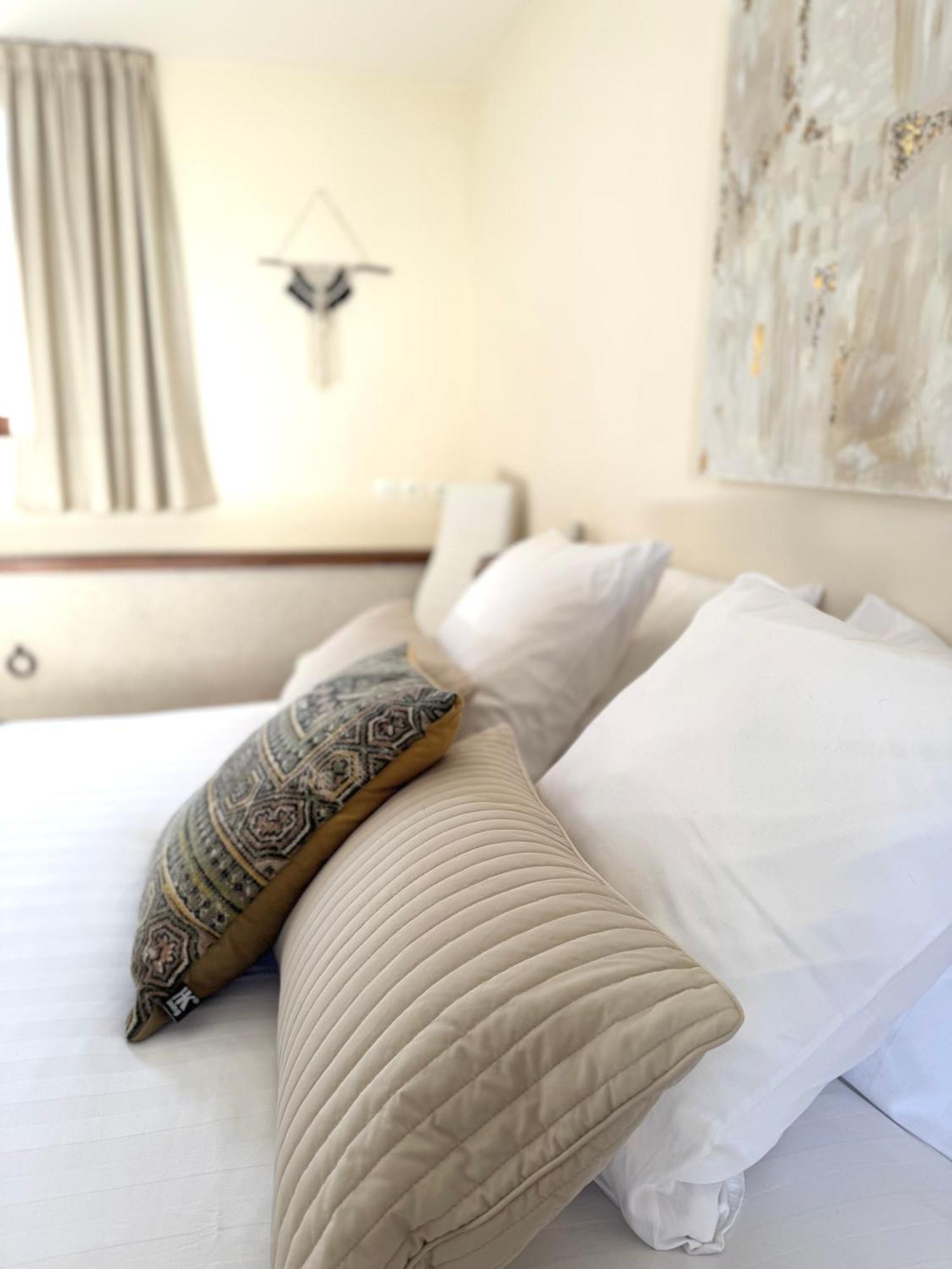 Bed and Breakfast Le Moulin D Olivet Orbigny Exterior foto